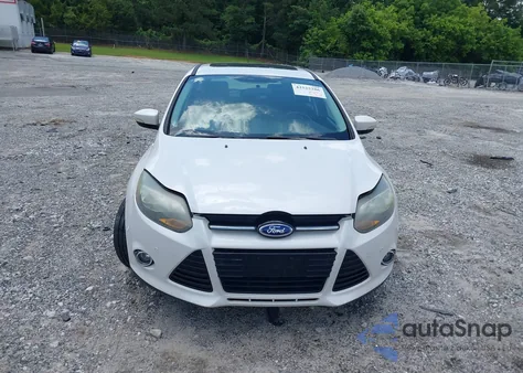 2013 Ford Focus Titanium from USA, damaged, VIN 1FADP3N28DL335610